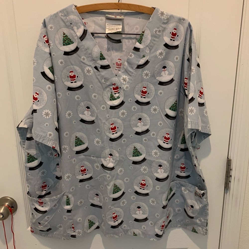 Scrub top